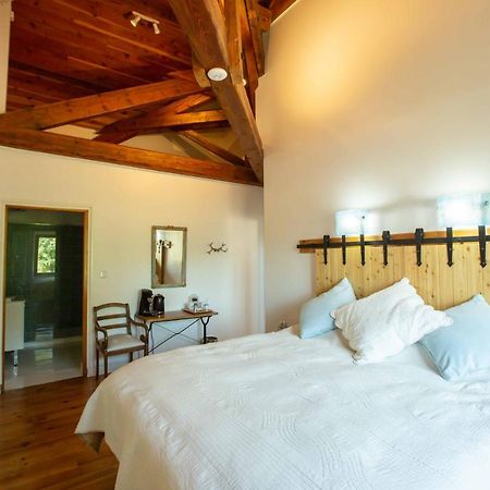 Domaine De Terrac Bed and Breakfast Rimont Exteriör bild