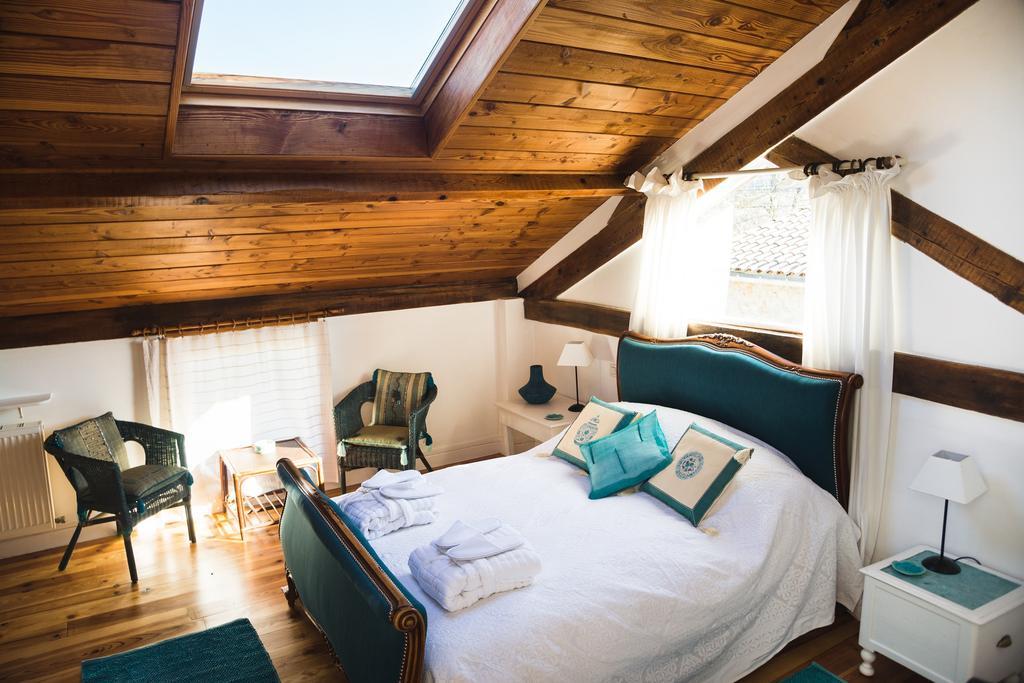 Domaine De Terrac Bed and Breakfast Rimont Exteriör bild